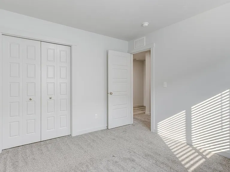 3421 W Charlene St — Photo 22