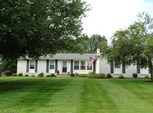 5260 Glenoak Dr, Louisville, OH 44641