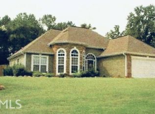 706 Paul Revere Dr, Locust Grove, GA 30248