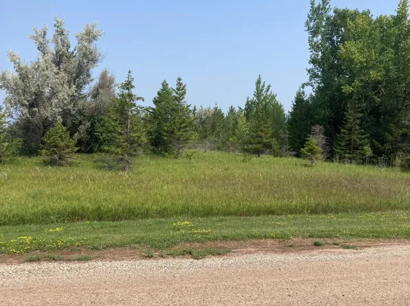1715 Shoreview Dr, Fergus Falls, MN 56537