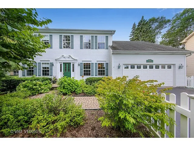 437 Saint Charles Rd photo 1