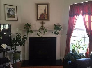 9 Bainbridge Pl, Newburgh, NY 12550