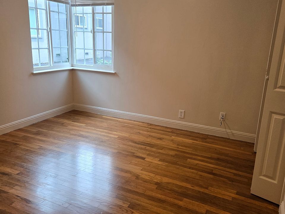 1st image of 1929 The Alameda #5