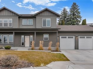 3127 NW Delcon Dr, East Wenatchee, WA