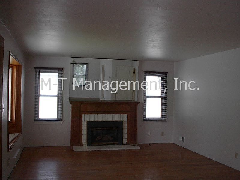 2nd image of 507 W 15th Ave