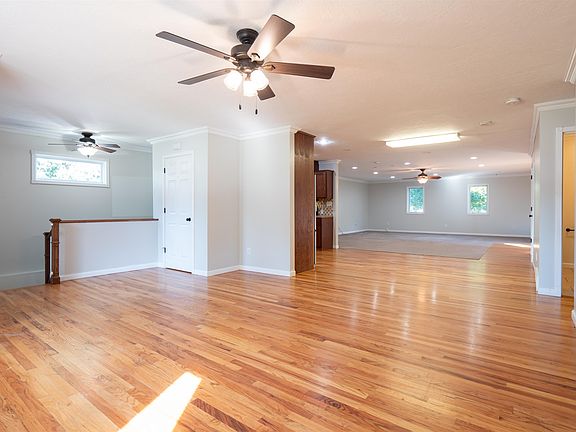 4th image of 1021 C Ave
