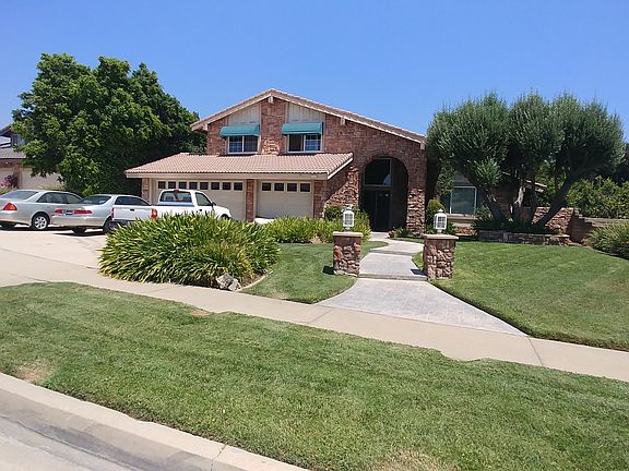2nd image of 1432 N Stanford Way