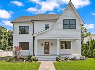 84 Ludlowe Rd, Fairfield, CT 06824