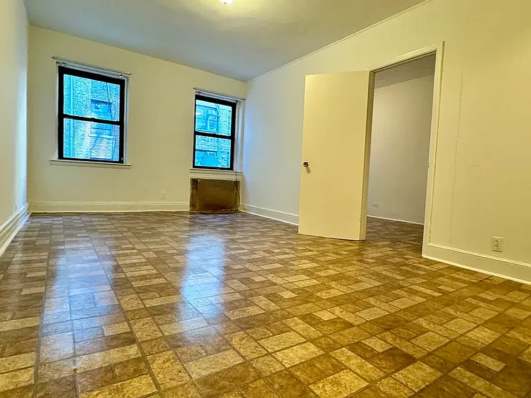 39 W 46th St #5R — Photo 1