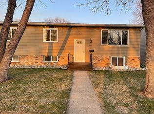 601 S 7th St, Milbank, SD 57252