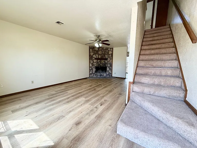 1901 E Lindsey St #30 — Photo 2
