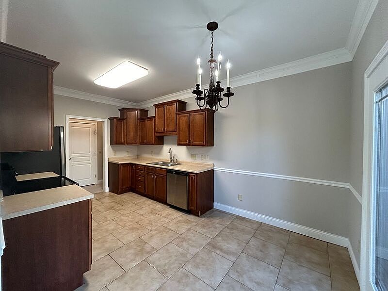 1st image of 330 Adamsmoor Dr