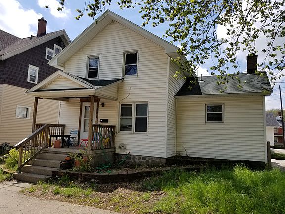 2nd image of 421 Marion Pl NW