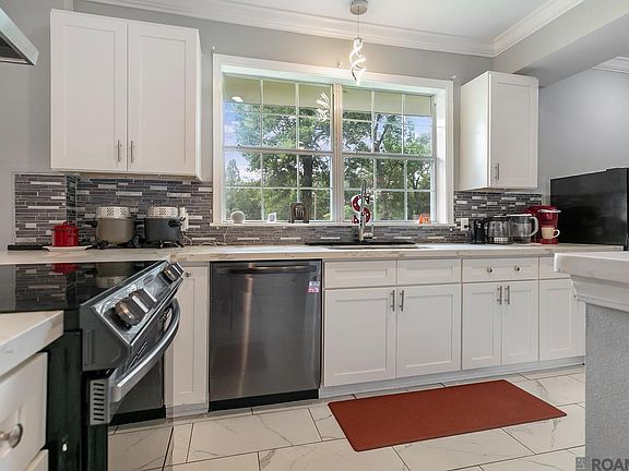 4th image of 8227 Oak View Dr