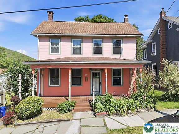3rd image of 115 South St