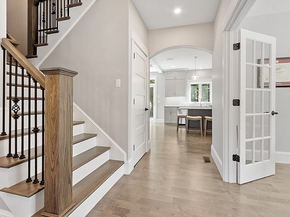 5th image of 16 Birch Ln #3