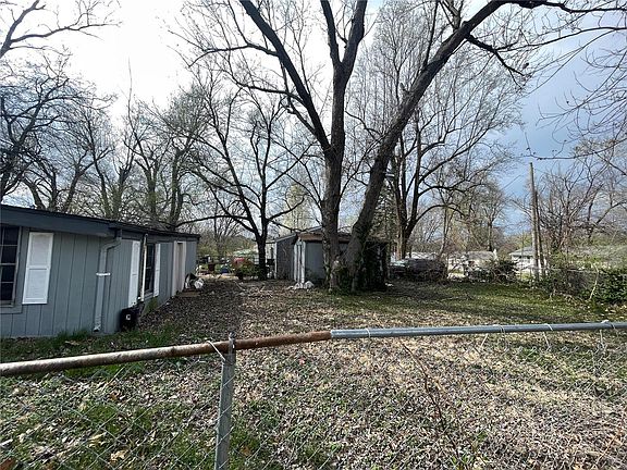 2nd image of 100 Becker Dr