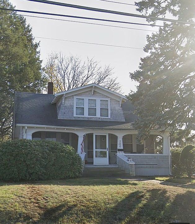 700 Pleasant St, Brockton, MA 02301 Zillow
