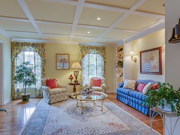 5th image of 3015 Twin Pines Point