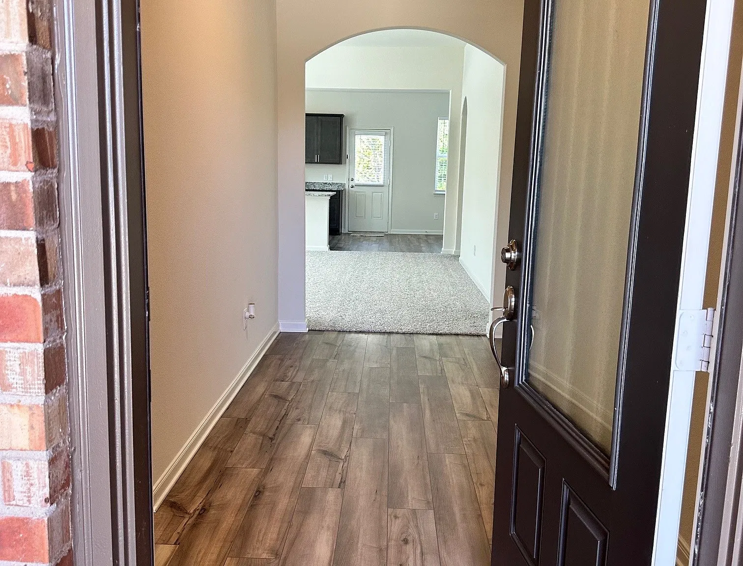 4 bed, 1801 sqft, $2,395 — Photo 3