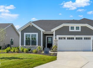 1603 Clover Crossing Dr, Greenfield, IN