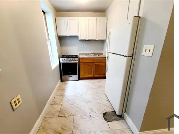 936 E 224th St, Bronx, NY