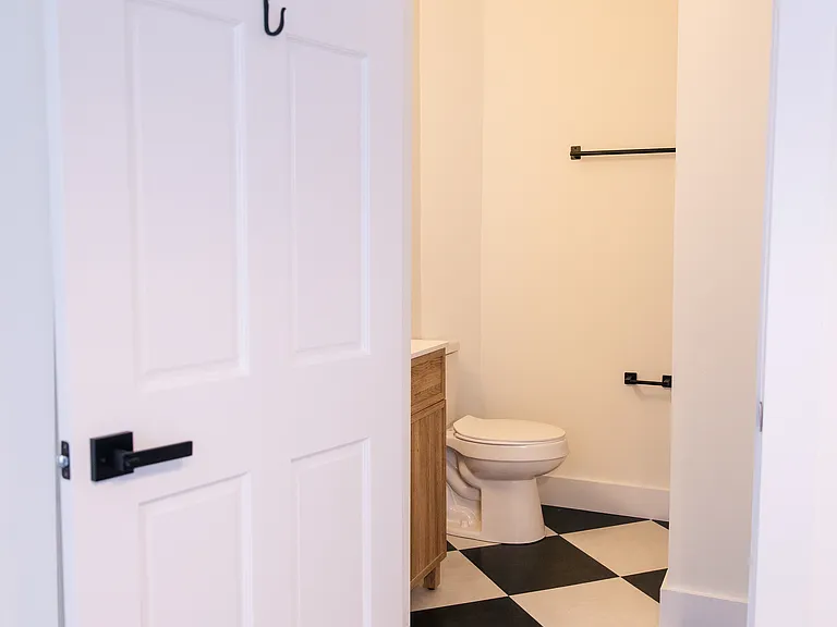 27-29 N Main St #4 — Photo 1