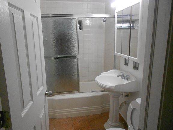 3rd image of 1601 S 61st Ave