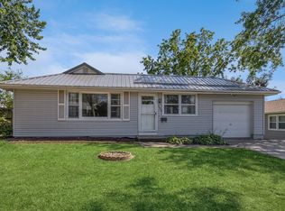 555 10th Ave, Marion, IA 52302