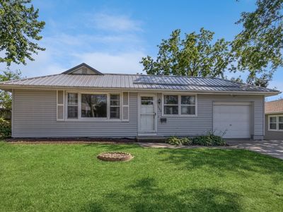 555 10th Ave, Marion, IA, 52302