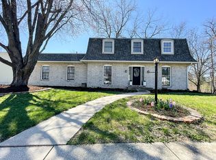 1602 W Devereux Dr, Peoria, IL