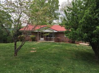 160 School Mountain Rd, Livingston, TN 38570