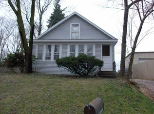 1622 Blossom Ln, Madison, WI 53716