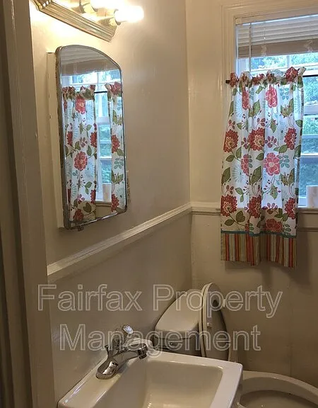 506 E Club Blvd — Photo 26