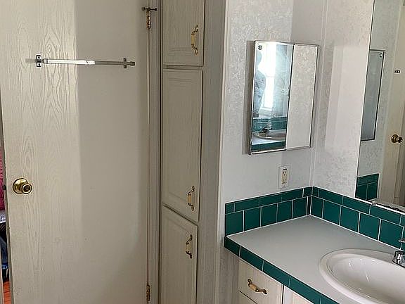 3rd image of 4904 Los Altos Cir