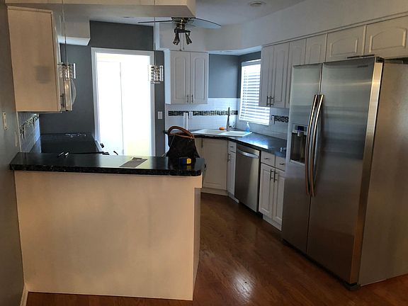3rd image of 1277 Saint Andrews Dr