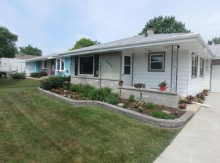 5026 Emstan Hills Rd, Racine, WI 53406