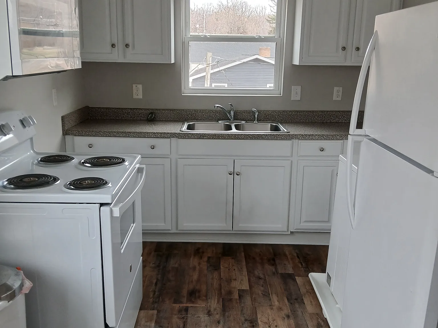 1405 Siam Rd — Photo 4