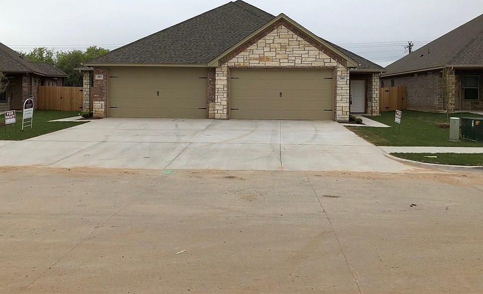 1st image of 305 Amethyst Ct