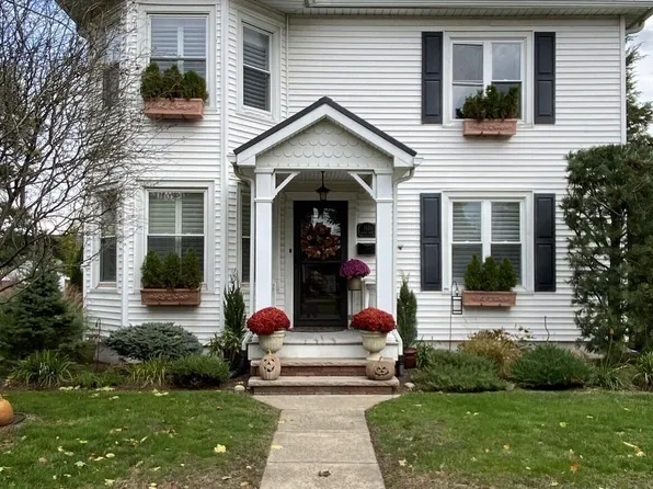 1504 N Market St, Berwick, PA 18603