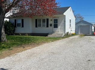 813 N Lincoln Park Dr, Evansville, IN 47711