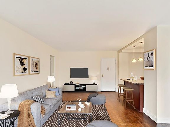 2nd image of 875 Morrison Ave APT 6M