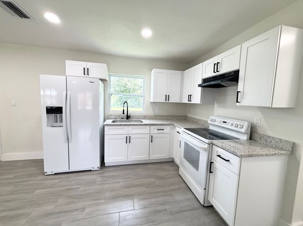 579 Wood Ave #581