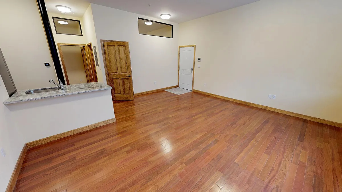 Building Photo - 47 Pleasant St #103