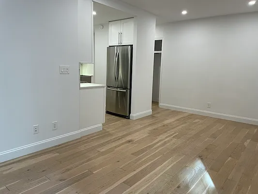 Rented by The Dermot Realty Management Company | media 28