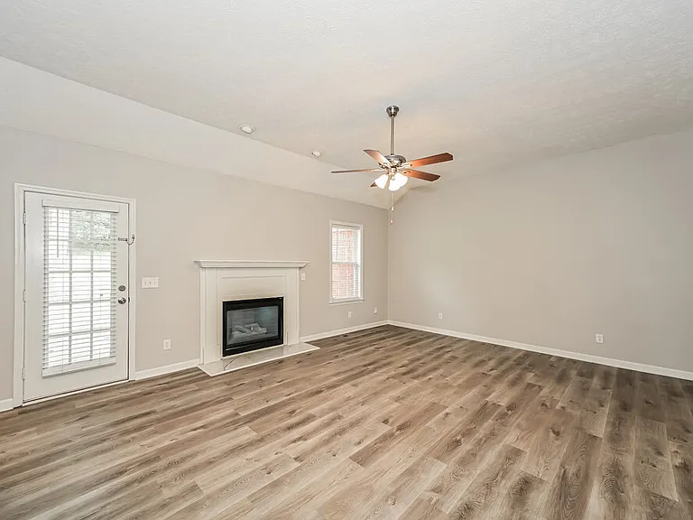 4116 Highlander Ct — Photo 5