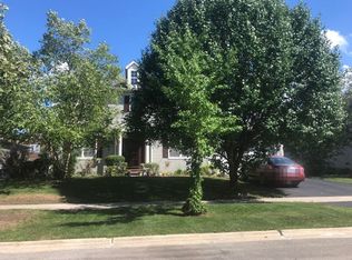 808 Metropolitan Ave, Bolingbrook, IL 60490