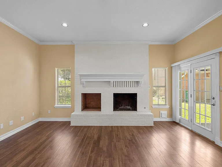 616 Westwood Cir — Photo 10