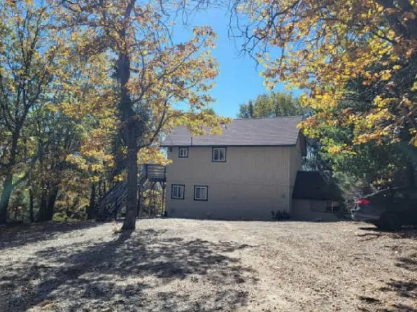 25 Mistletoe Turn, Running Springs, CA 92382