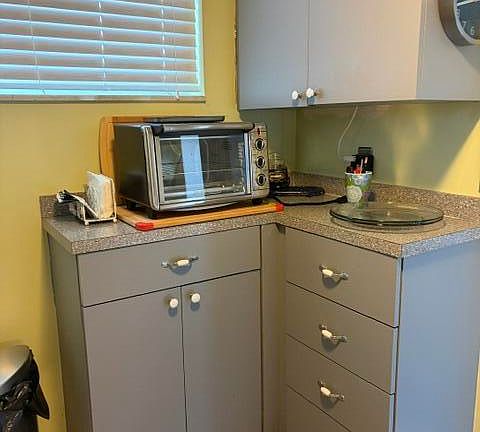 4th image of 2811 S GARDEN Drive S #308